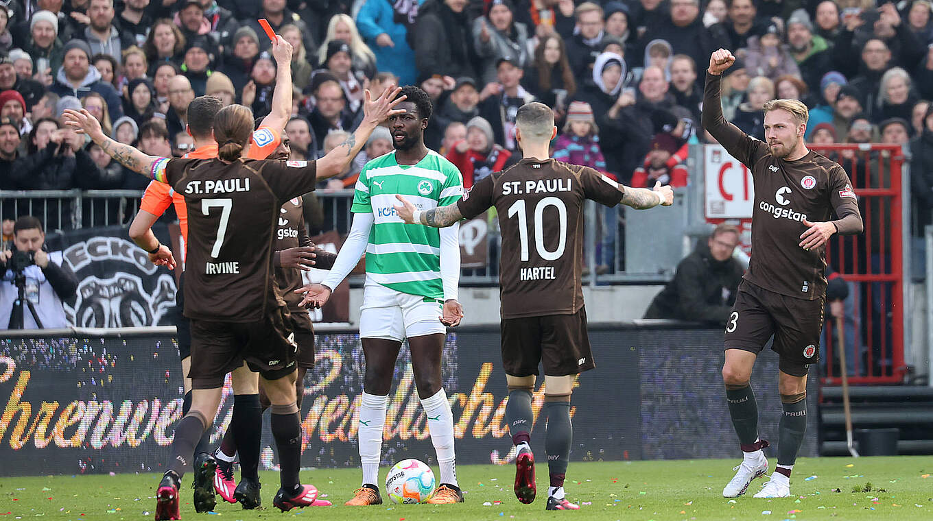 Zwei Spiele Sperre Für Greuther Fürths Jung :: DFB - Deutscher Fußball ...