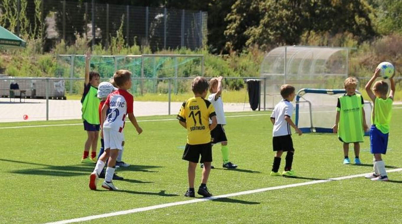 Früh übt sich: Die jungen Kicker sind beim VfR Mannheim mit vollem Einsatz dabei © VfR Mannheim