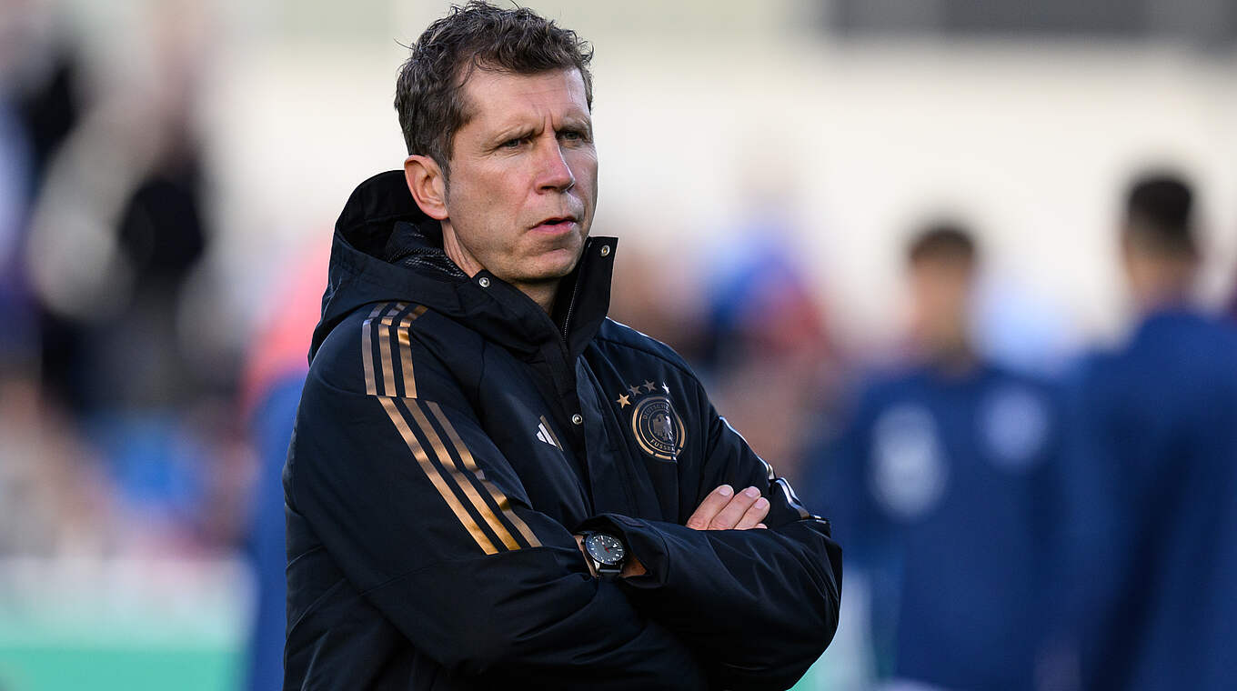 U 19-Coach Guido Streichsbier: "Natürlich wollen wir das Gruppenspiel gewinnen" © DFB / GES-Sportfoto