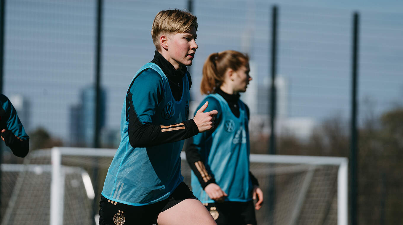 Paulina Krumbiegel, Tabea Waßmuth © Sofieke van Bilsen/DFB