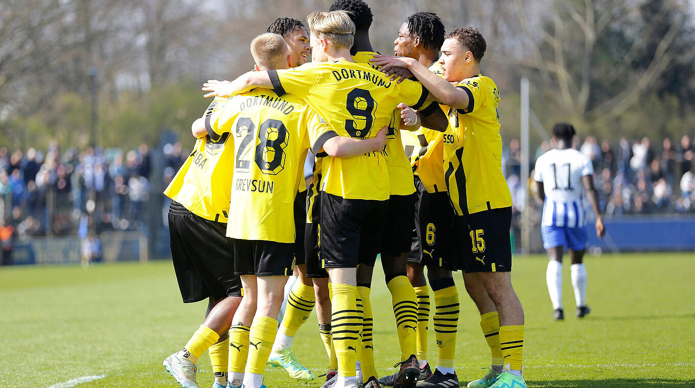 Besitzt eine herausragende Ausgangsposition nach dem Hinspiel: die U 19 des BVB © 2023 Getty Images