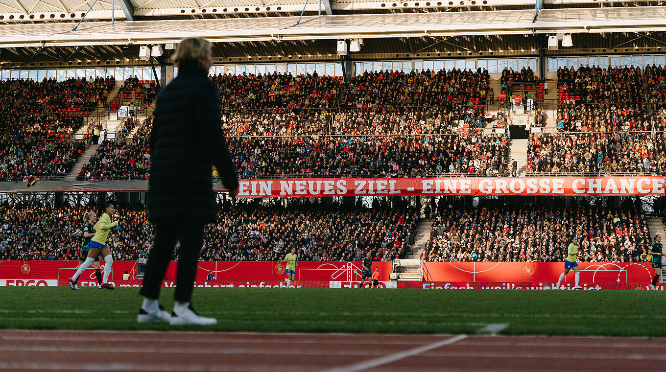 Mehr als 32.000 Fans beim Brasilien-Spiel in Nürnberg: "Eine besondere Atmosphäre" © Sofieke van Bilsen/DFB