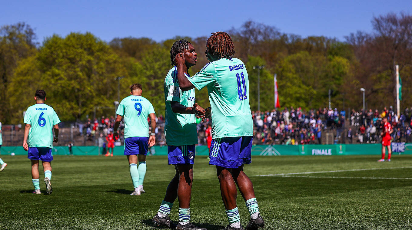 Kelsey Owusu Aninkorah Meisel (l.) und Emmanuel Gyamfi  © Imago Images