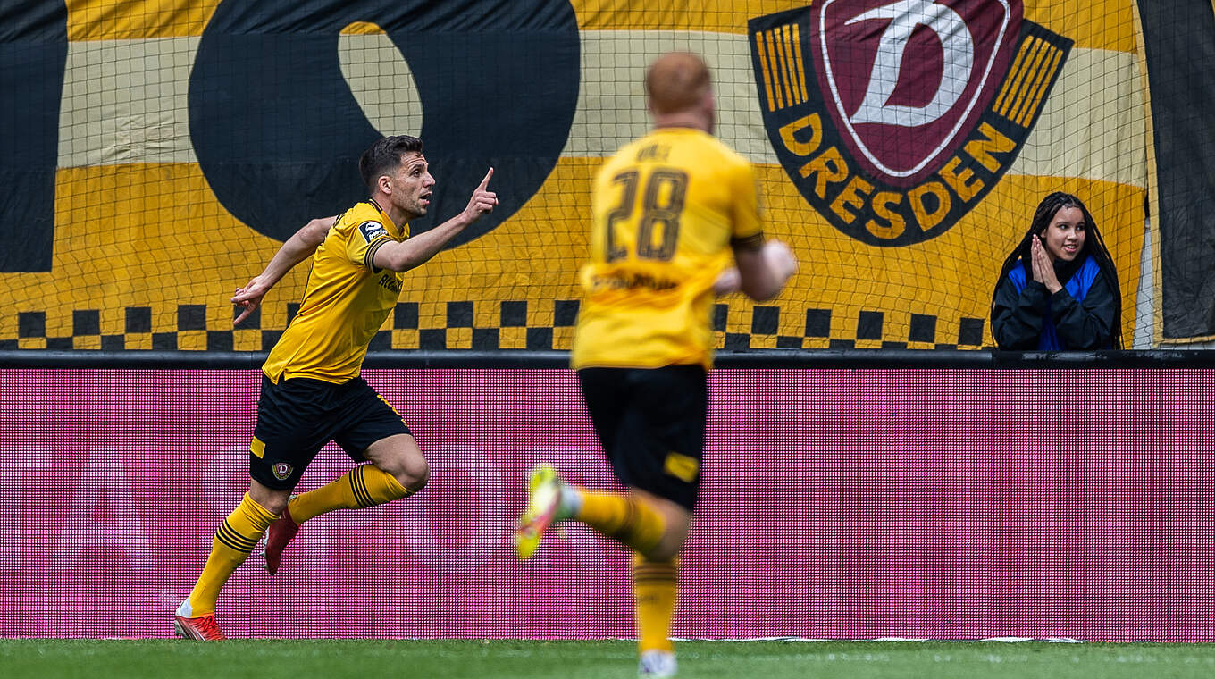 Mit großem Vorsprung in den letzten Spieltag: Dresdens Torjäger Ahmet Arslan (l.) © Getty Images