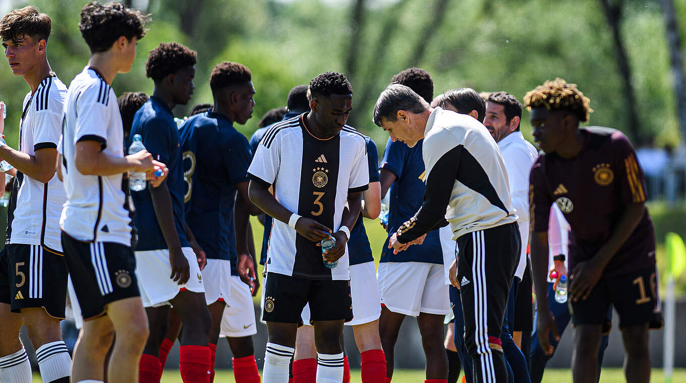 " Alle sollen einmal von Beginn an auflaufen": DFB-Trainer Michael Prus © 2023 Getty Images