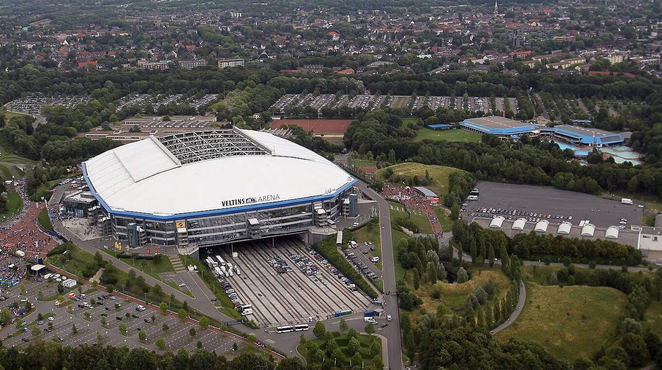 "Das Herz von Gelsenkirchen": Die Veltins-Arena auf Schalke © GettyImages