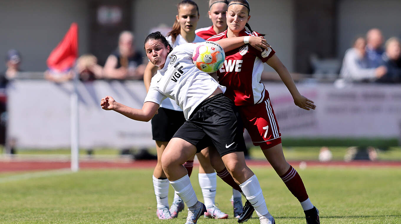SpVg. Aurich - Eintracht Frankfurt: Sarah Clarke, Leonie Fiedler © Getty Images