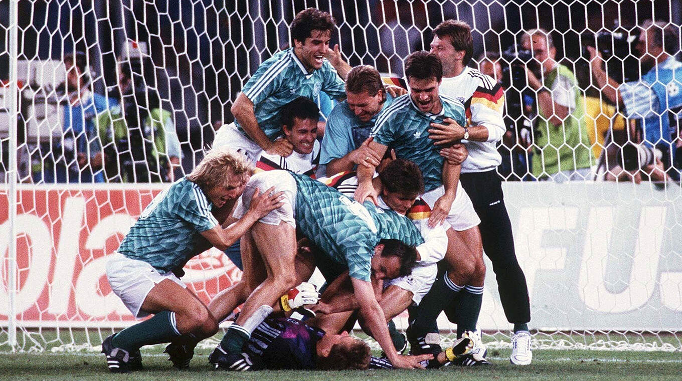 Grüner Glücksbringer: Auch bei der WM 1990 gegen England half das Trikot © Getty Images