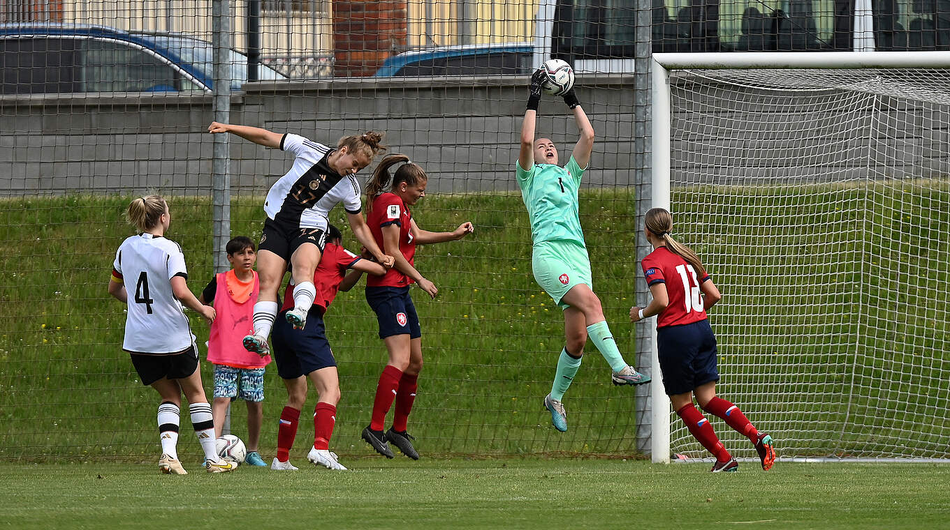 U 19 Gewinnt EM-Test In Tschechien :: DFB - Deutscher Fußball-Bund E.V.