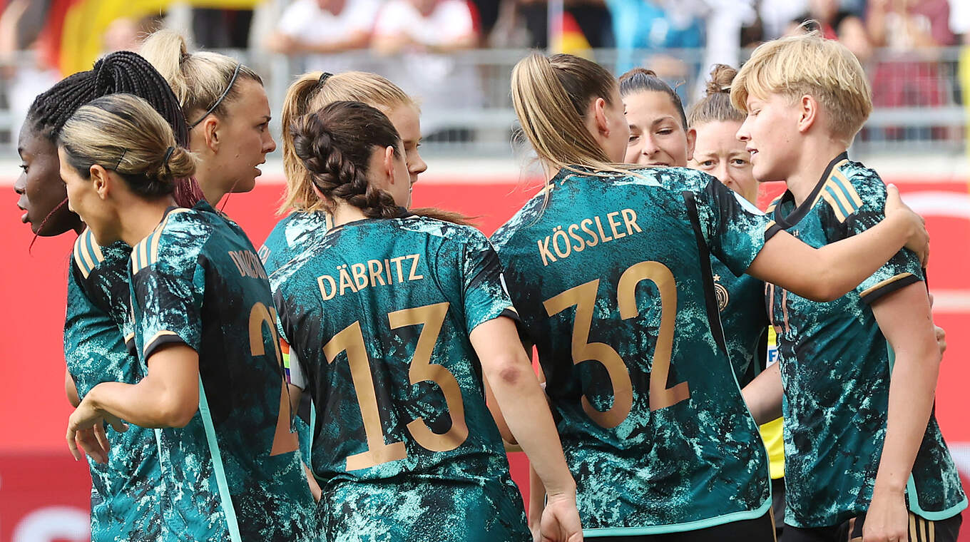 Germany women celebrate their opening goal © Getty Images