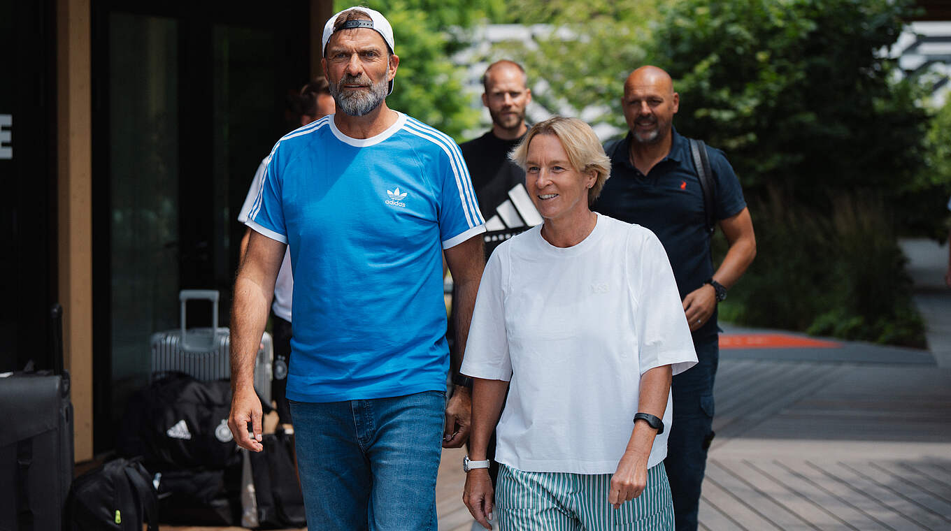 Jürgen Klopp (l.), Martina Voss-Tecklenburg (r.) © Sofieke van Bilsen/DFB