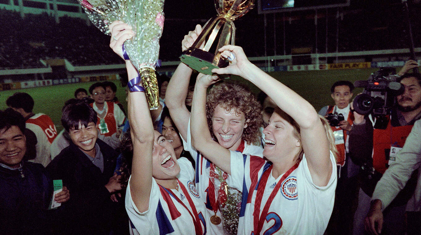 Erster Weltmeister: Die USA besiegen Norwegen am 30. November 1991 mit 2:1 © AFP/Getty Images