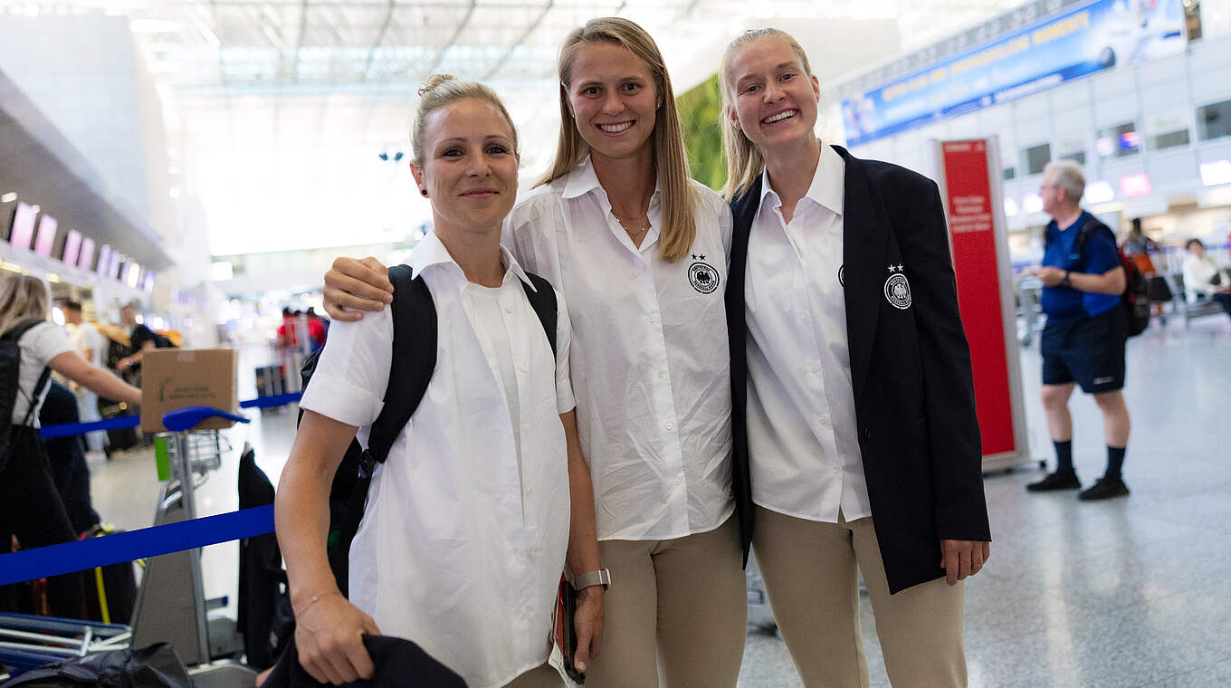 Svenja Huth, Klara Bühl, Janina Minge © Thomas Böcker/DFB