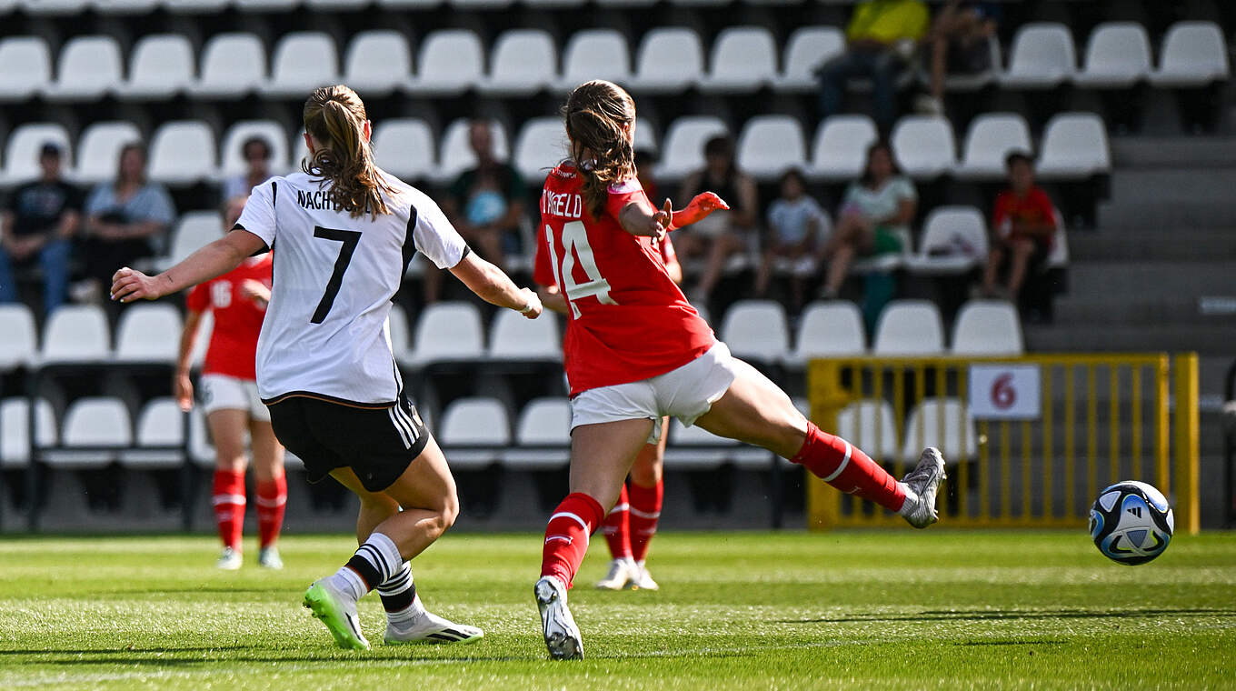 Sophie Nachtigall netzt zum 1:0 (16.) ein © Harry Murphy - Sportsfile/UEFA via Getty Images