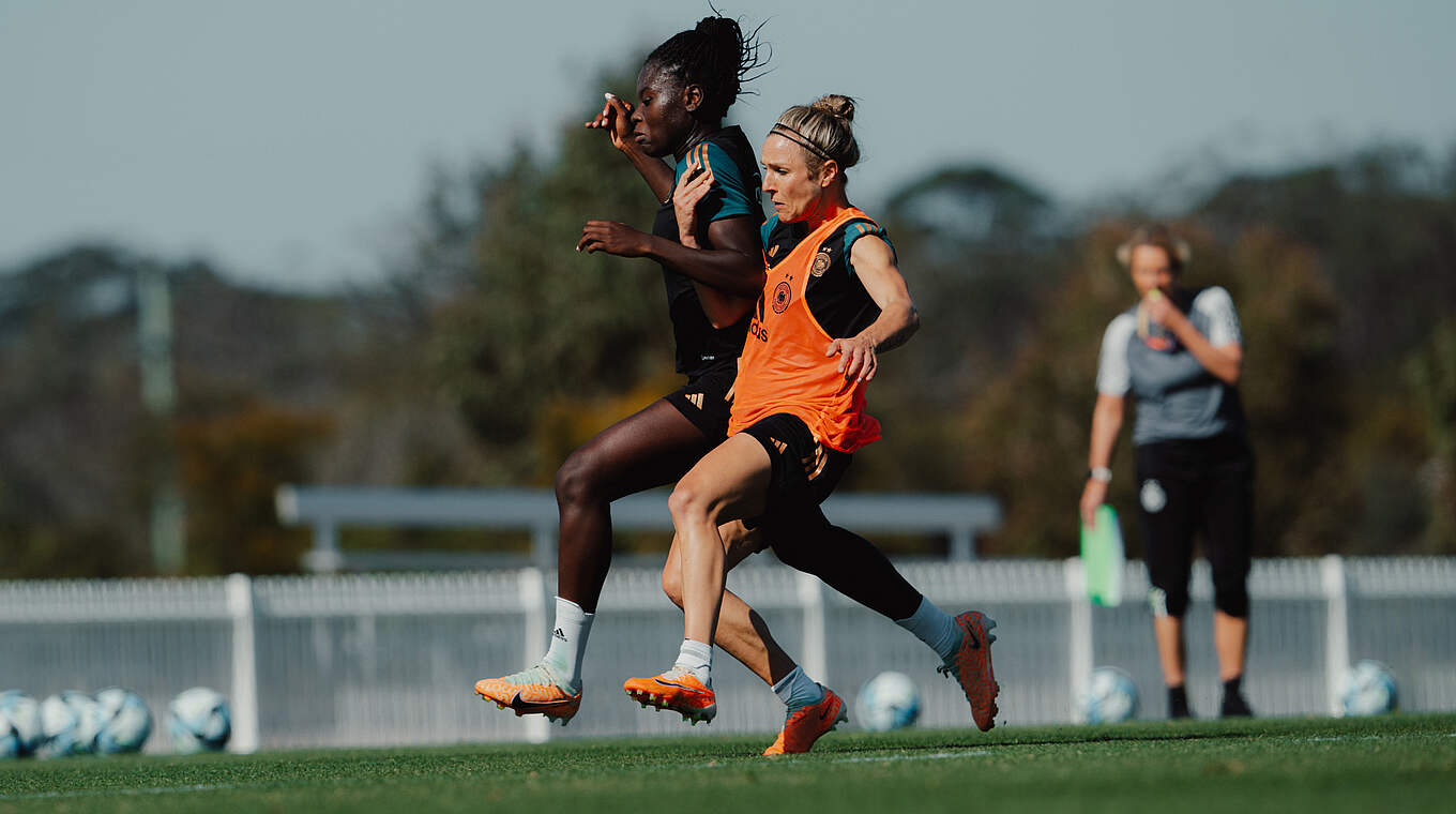 Nicole Anyomi, Svenja Huth © Sofieke van Bilsen/DFB