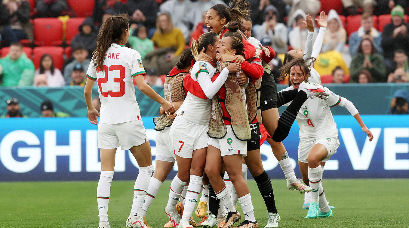 Große Freude: Den Frauen aus Marokko gelingt der erste Sieg bei einer WM © 2023 Getty Images