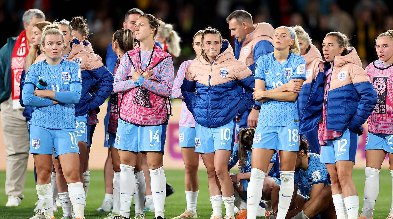 Niedergeschlagen: Englands Frauen schrammen knapp an ihrem ersten WM-Titel vorbei © Getty Images