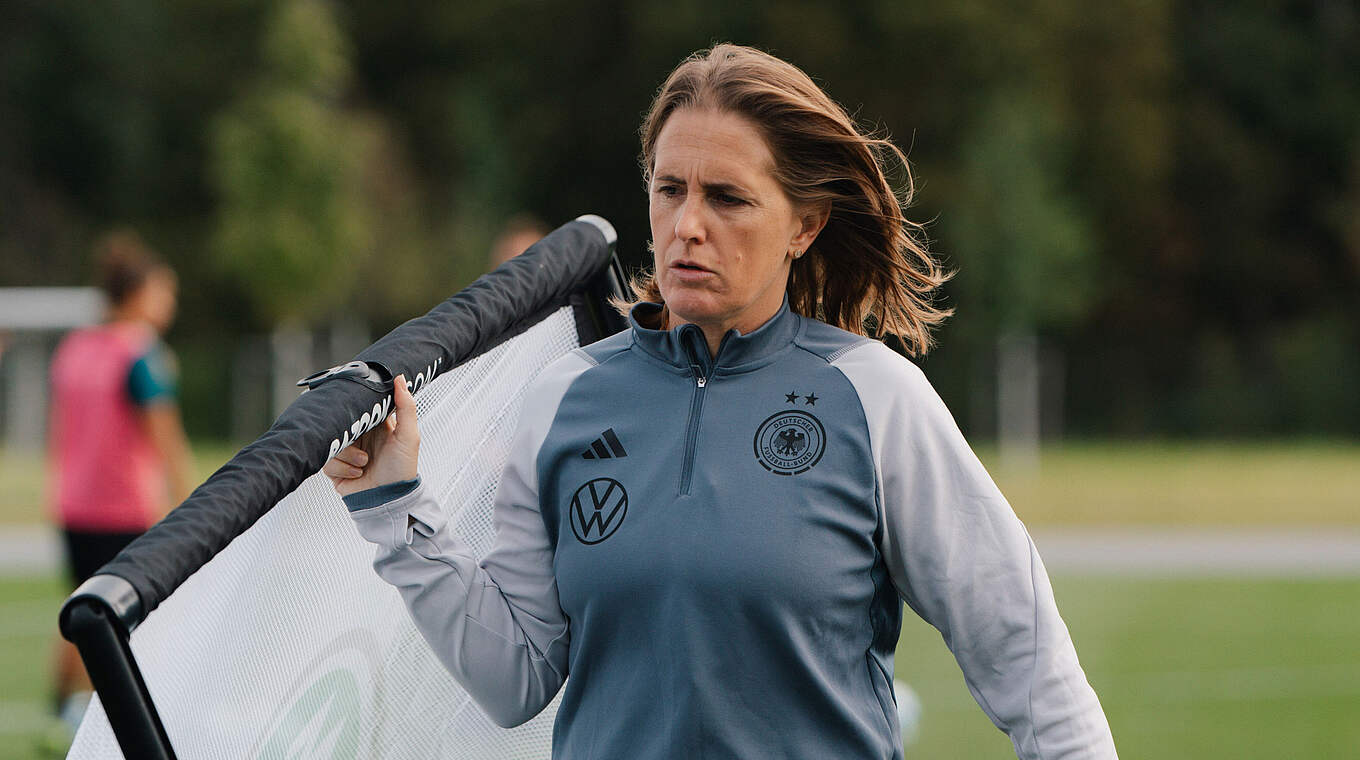 Co-Trainern Britta Carlson: "Wir erwarten ein Spiel auf Augenhöhe" © Sofieke van Bilsen/DFB