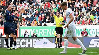 Fehlt dem FC Augsburg nach seiner Roten Karte: Arne Engels (v.) © Getty Images