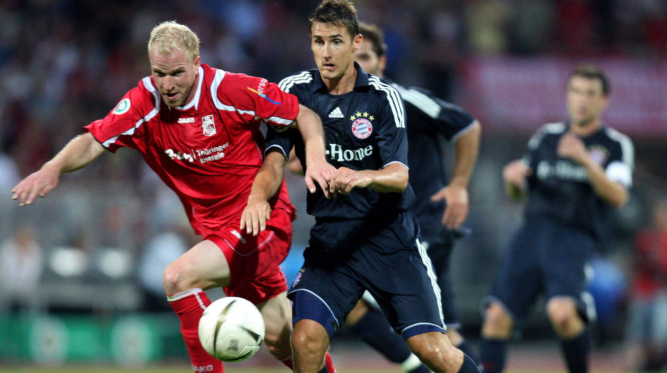 Nah an der Sensation dran: 2008/09 unterliegt der FC Rot-Weiß Erfurt knapp mit 3:4 © IMAGO / Bild13
