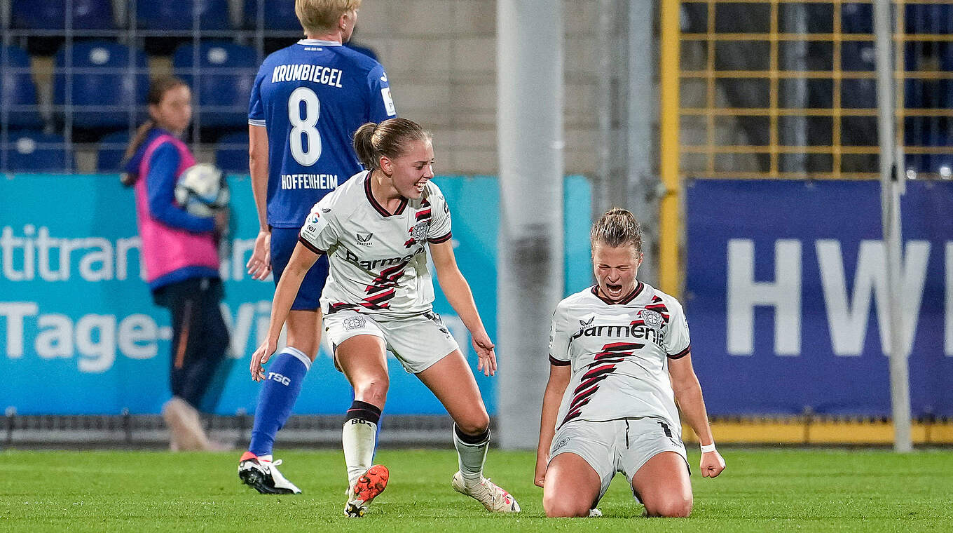 Nach ihrem Treffer sah Leverkusen schon wieder der Sieger aus: Kristin Kögel (r.) © imago
