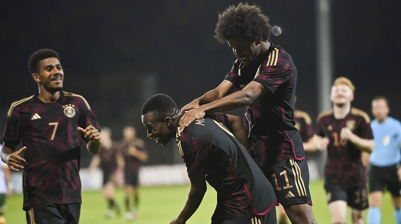 Ansgar Knauff, Moukoko und Karim Adeyemi (v.l.) © Getty Images