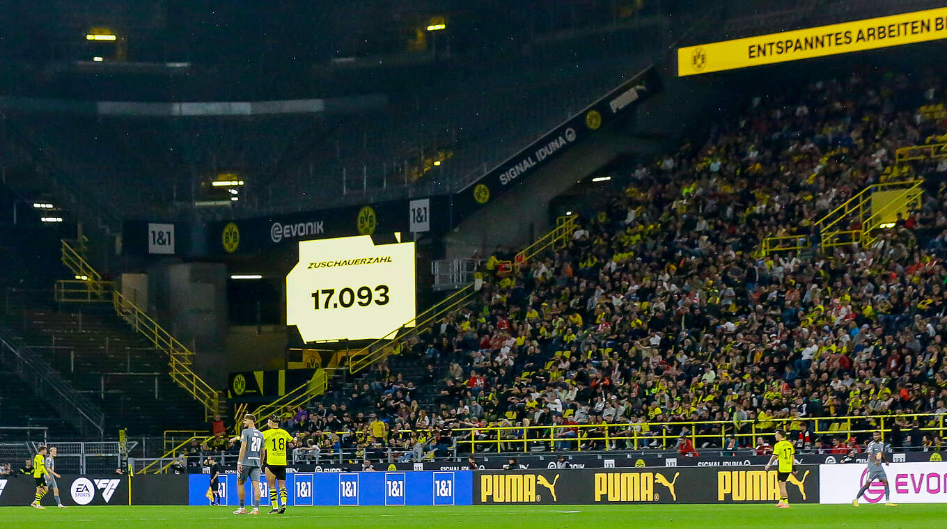 Neuer Rekord einer Zweitvertretung: 17.093 Zuschauer*innen sehen BVB II gegen RWE © imago