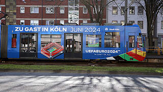 Klimafreundlich und praktisch zur EM 2024: Die Verkersverbünde bieten KombiTicket an © Host City Cologne