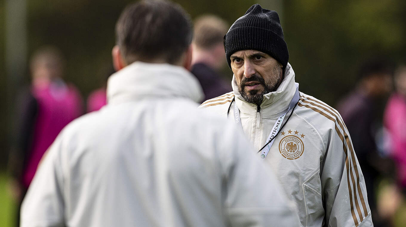 Trainer Antonio Di Salvo: "Es geht um die nächsten Entwicklungsschritte" © Thomas Böcker/DFB