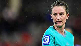 Erfahrung aus 48 Spielen der Frauen-Bundesliga: Schiedsrichterin Miriam Schwermer © imago