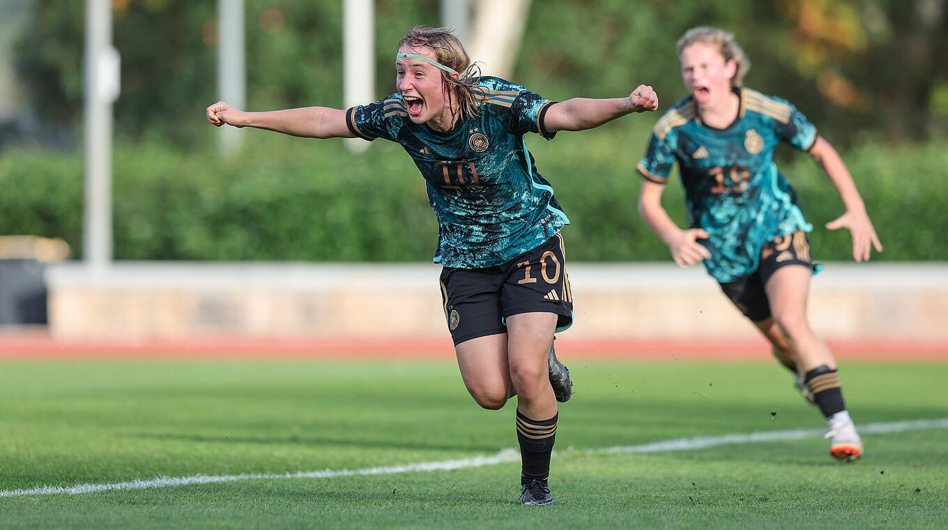 Dürfen sich über den Turniersieg in Portugal freuen: die U 15-Juniorinnen © 2023 Getty Images