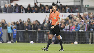 Steht vor seinem 225. Einsatz in der Bundesliga: DFB-Referee Deniz Aytekin © imago