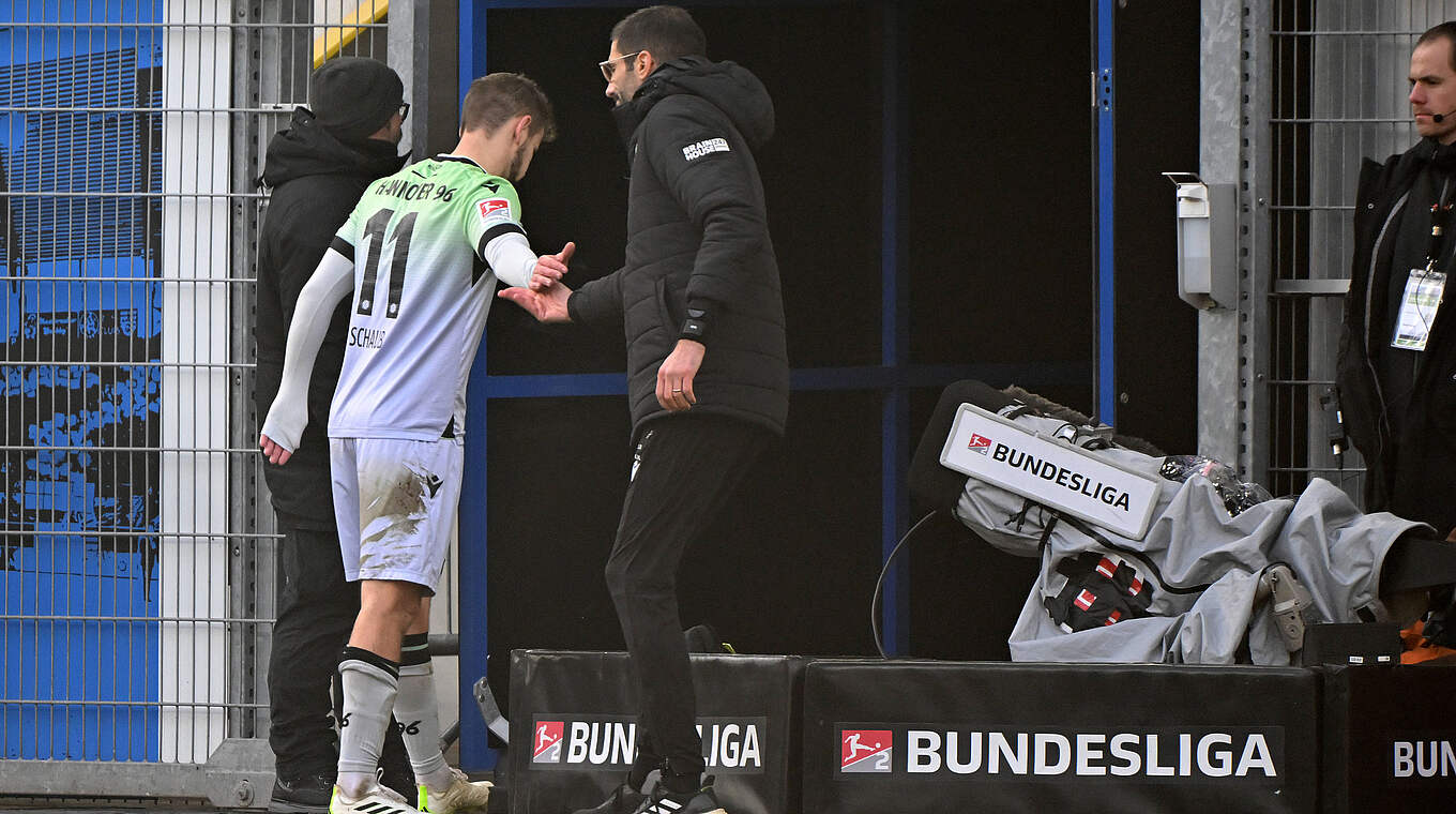 Zwei Spiele Sperre Für Hannovers Schaub :: DFB - Deutscher Fußball-Bund ...