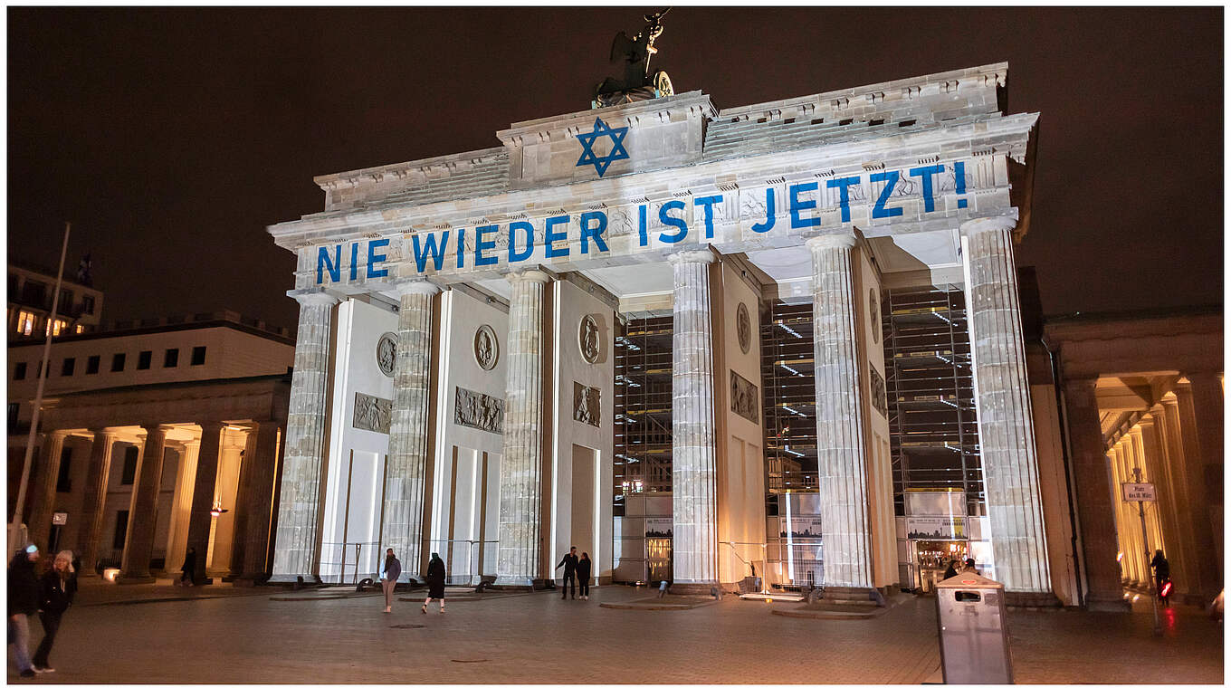 Solidaritätskundgebung in Berlin: Nie wieder ist jetzt! © Imago