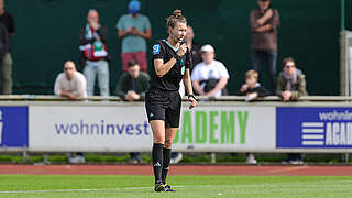 Leitet in Nürnberg ihr 65. Spiel in der Frauen-Bundesliga: Sina Diekmann © imago