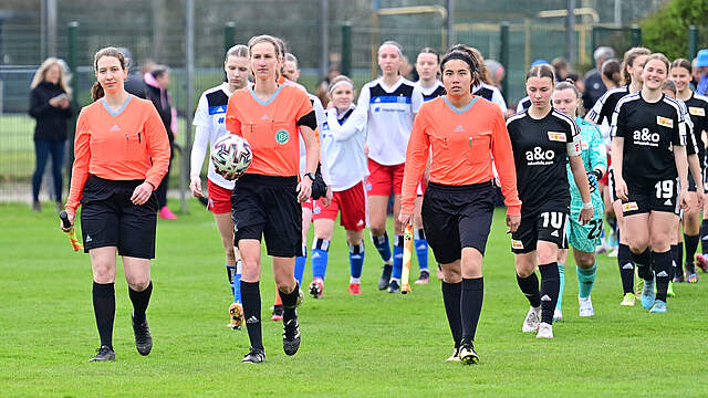 B-Juniorinnen-Bundesliga :: Ligen Frauen :: Ligen & Wettbewerbe :: DFB ...