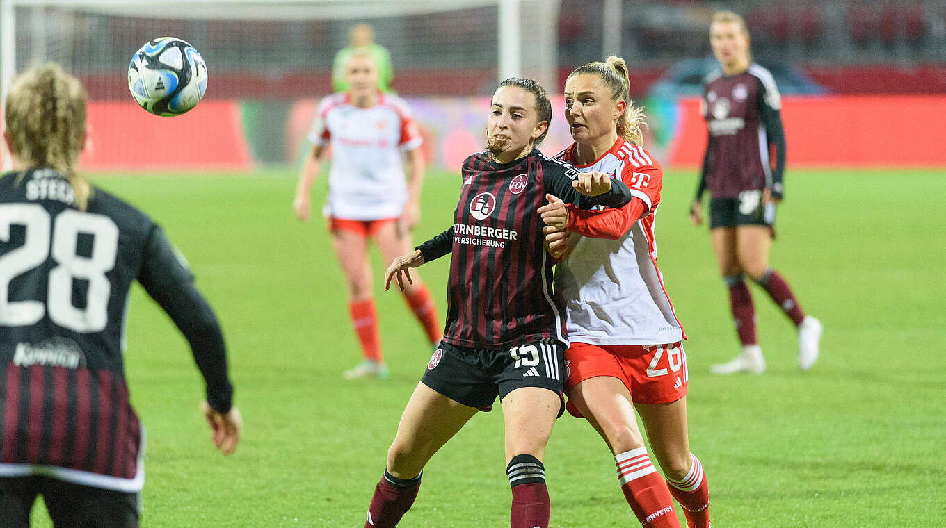 Rebekka Salfelder (l.) und Samantha Kerr © Imago