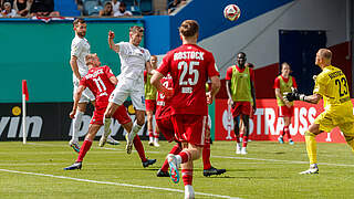 In der ersten Runde des DFB-Pokal gegen Heidenheim gescheitert: der Rostocker FC © Imago Images