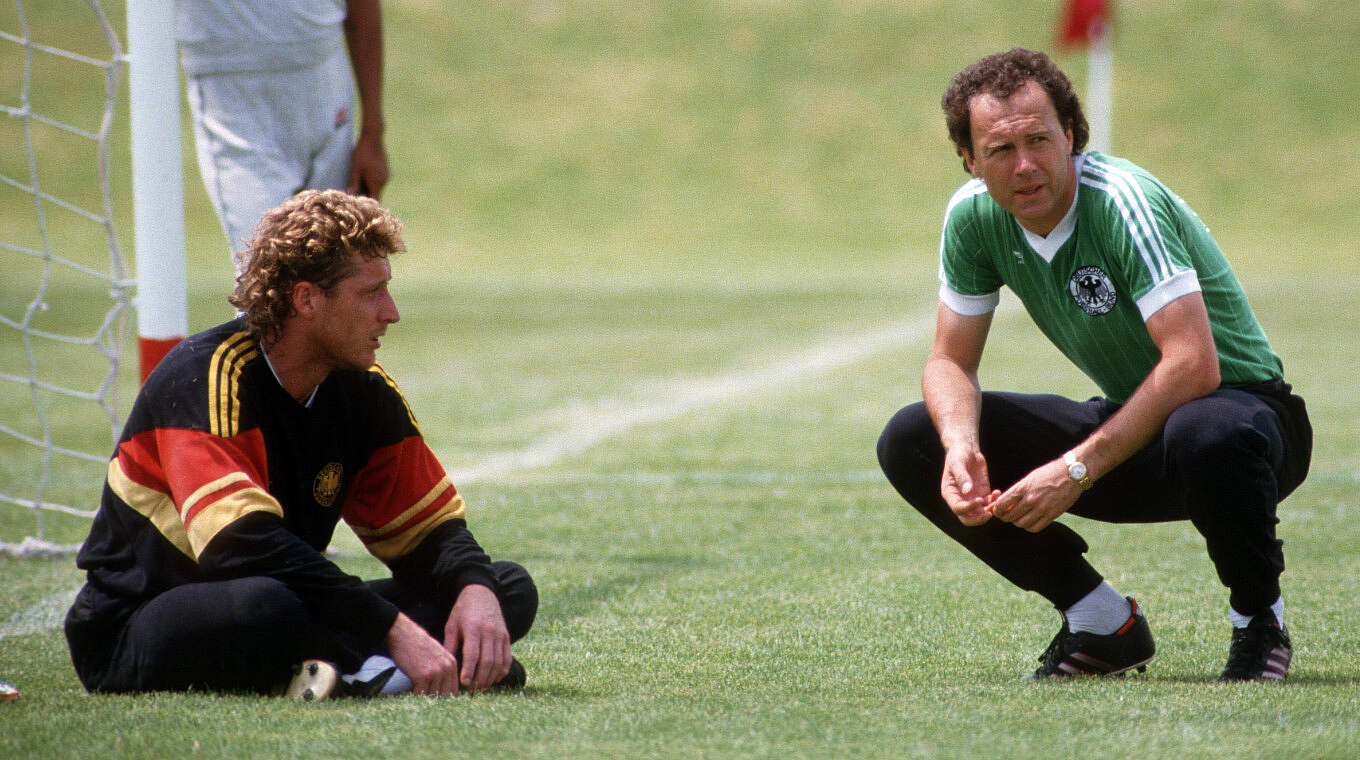 Die WM 1986 war sein erstes Turnier als Teamchef. Links: Toni Schumacher.  © imago