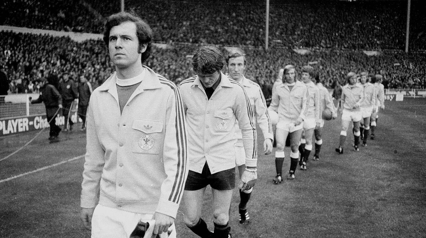 Auch 1972 beim ersten Sieg in Wembley ging Beckenbauer voran.  © imago