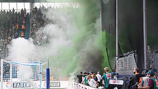 Vorfälle während des Spiels in Bochum: Geldstrafe in Höhe von 30.000 Euro. © imago