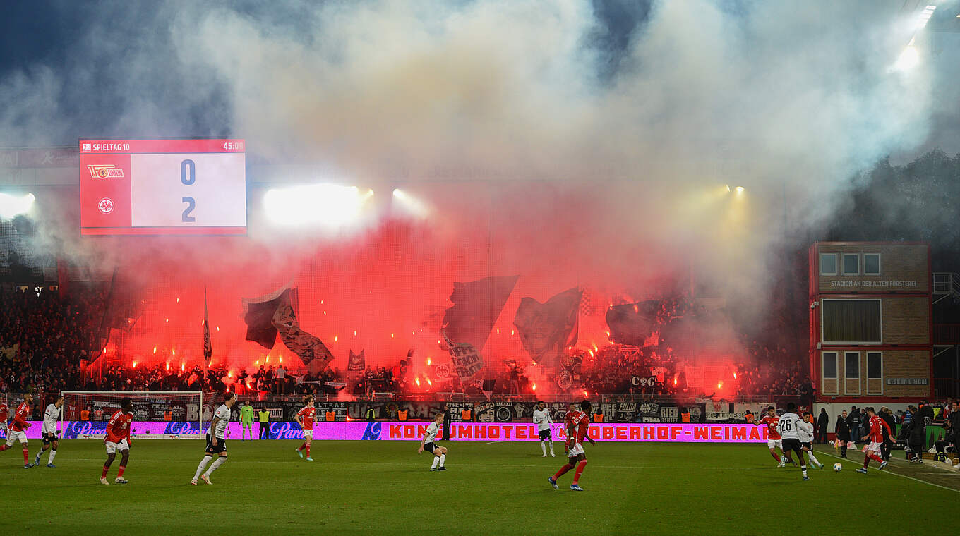 Einsatz von Pyrotechnik in fünf Partien: Geldstrafe für Eintracht Frankfurt © Getty Images