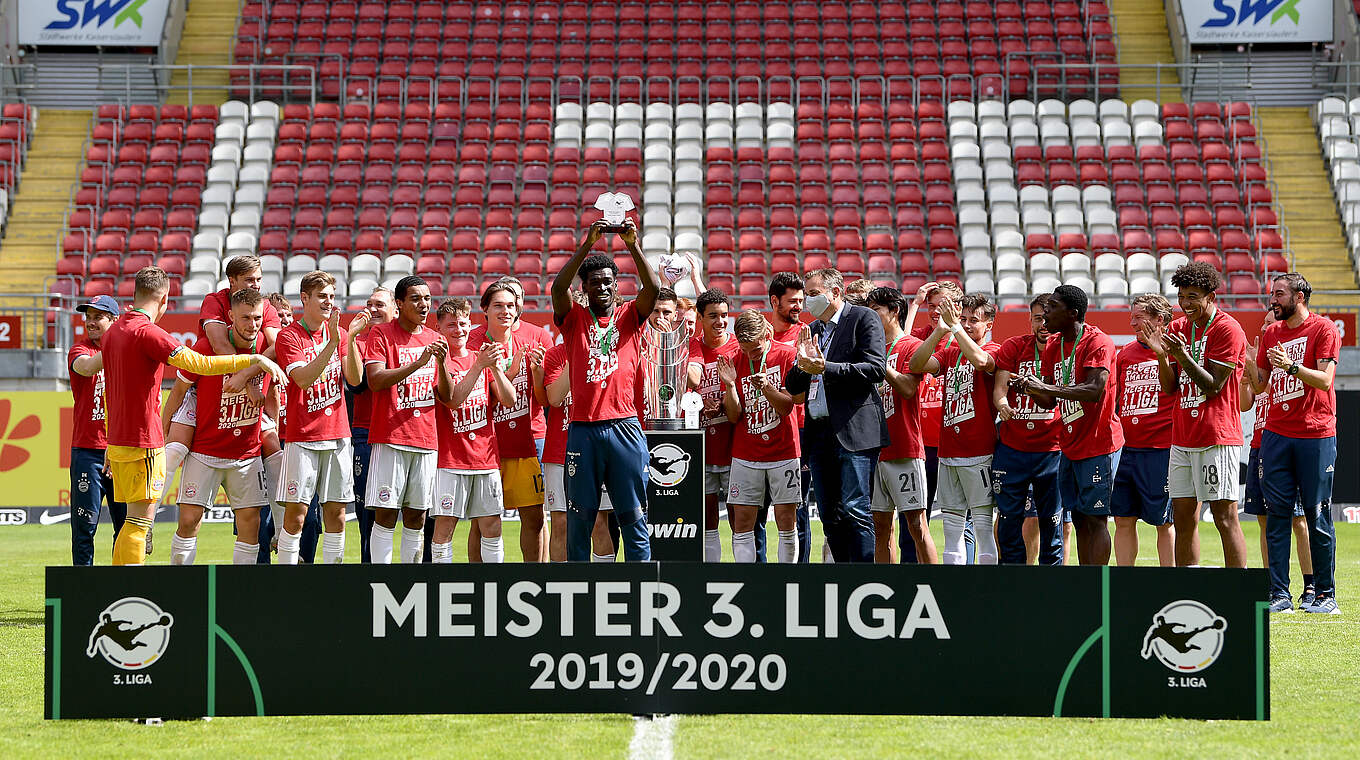 Meisterschaft ja, Aufstieg nein: Die U 23 des FC Bayern München 2019/2020 © Getty Images