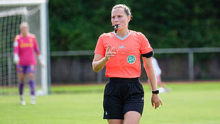 Steht vor ihrem zweiten Einsatz in der Frauen-Bundesliga: DFB-Referee Selina Menzel © imago