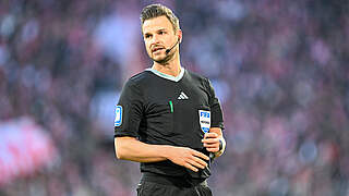 Steht vor seinem 70. Einsatz in der Bundesliga: FIFA-Referee Daniel Schlager © IMAGO