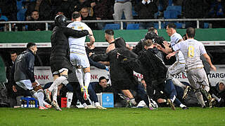 Saarbrücken celebrate having knocked out Bayern, Frankfurt and now Gladbach. © imago