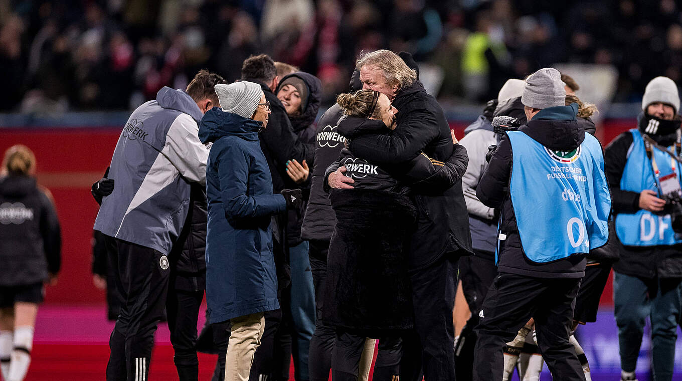  „Die Verdienste von Svenja Huth für den Frauenfußball sind riesig." © IMAGO