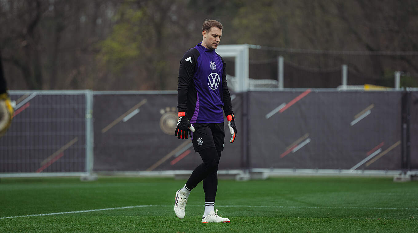 Manuel Neuer has travelled home early from the Germany national team © DFB / Philipp Reinhard