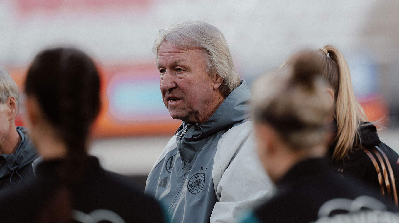 Horst Hrubesch: "Wir haben die Qualität, die Gruppenphase erfolgreich zu absolvieren" © Sofieke van Bilsen/DFB