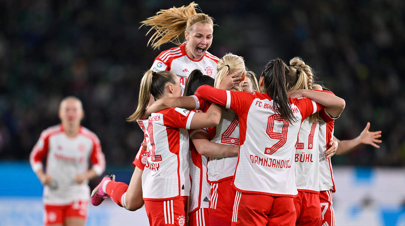 Tabellenführung ausgebaut: FC Bayern gewinnt im Topspiel gegen den VfL Wolfsburg © Getty Images